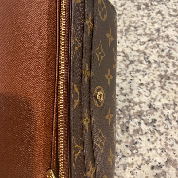 🎈SOLD🎈Louis Vuitton Sarah Wallet - Picture 10 of 12